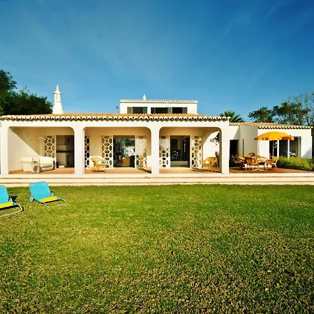 Large Private Near Beach *