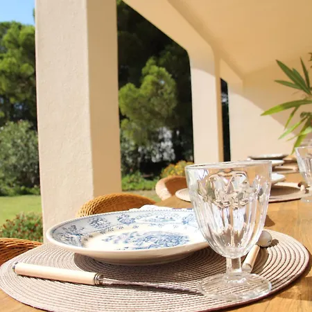 Βίλα Large Private Near Beach